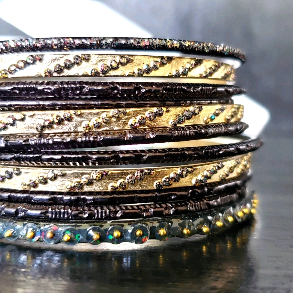 2/$18‎ Fashion bracelet set gold tone and black